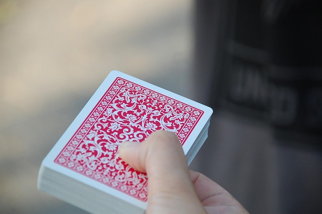 Mẹo quay hũ 8xbet: Cách thắng lớn khi chơi game đổi thưởng online